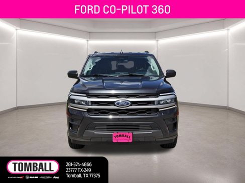 Used 2022 Ford Expedition XLT RWD image 2