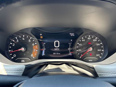 Used 2025 Jeep Compass Limited AWD/4WD image 36