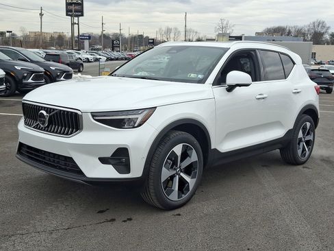 New 2025 Volvo XC40 B5 Plus w/ Protection Package Premier image 3