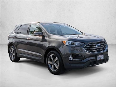 Used 2020 Ford Edge SEL w/ Convenience Package FWD image 3
