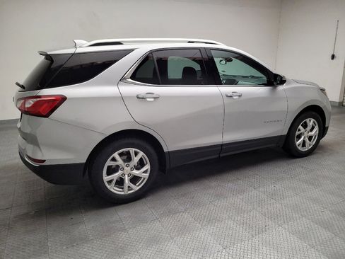 Used 2018 Chevrolet Equinox Premier AWD/4WD image 10