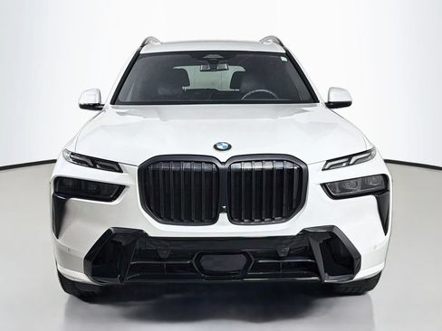 Used 2025 BMW X7 xDrive40i w/ Executive Package AWD/4WD image 2