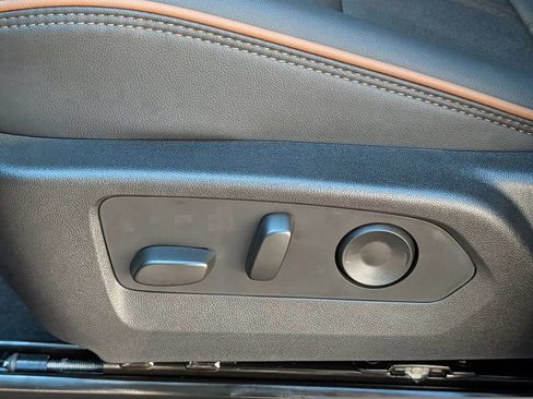 New 2026 GMC Canyon AT4 AWD/4WD image 33