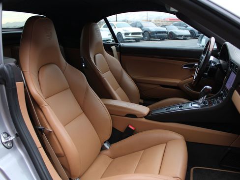 Used 2018 Porsche 911 Turbo S image 24