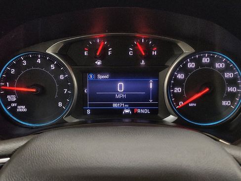 Used 2020 Chevrolet Equinox LT w/ LPO, Floor Liner Package FWD image 23