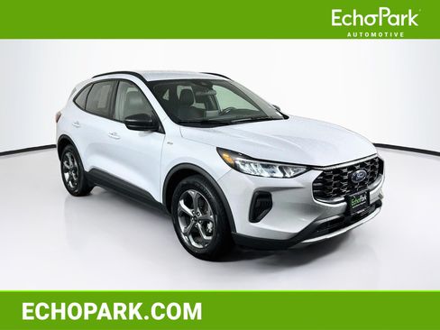 Used 2025 Ford Escape ST-Line FWD image 1