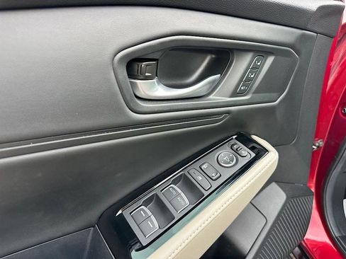 Used 2024 Honda Accord Touring image 15