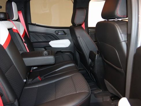 Used 2023 GMC Canyon AT4X image 74