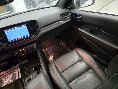 Used 2024 Dodge Durango GT RWD image 39