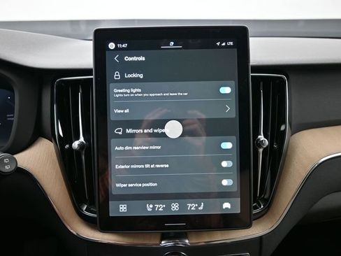 New 2026 Volvo XC60 T8 Plus w/ Protection Package Premier image 18