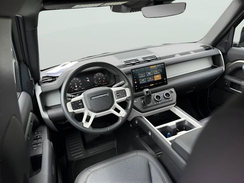 Used 2025 Land Rover Defender 110 S AWD/4WD image 18