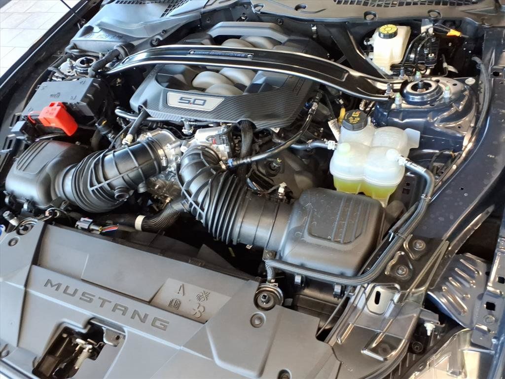Used 2025 Ford Mustang Dark Horse RWD image 17