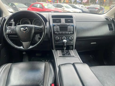 Used 2011 MAZDA CX-9 Touring w/ Moonroof & Bose Audio Pkg FWD image 6