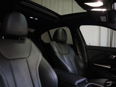 Used 2021 BMW 330i Sedan w/ Driving Assistance Package RWD image 17