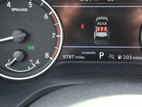 Used 2024 Nissan Rogue SV image 24