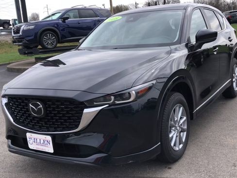 Used 2025 MAZDA CX-5 AWD 2.5 S w/ Preferred Package image 4