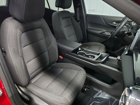 Used 2025 Chevrolet Equinox LT w/ Midnight Edition image 21