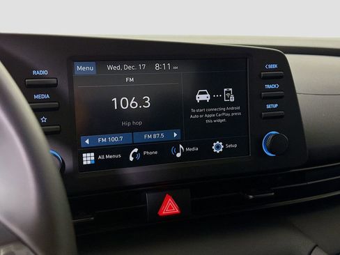 Used 2025 Hyundai Elantra Sport image 16