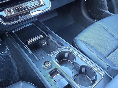 New 2026 Lincoln Corsair Premiere image 25