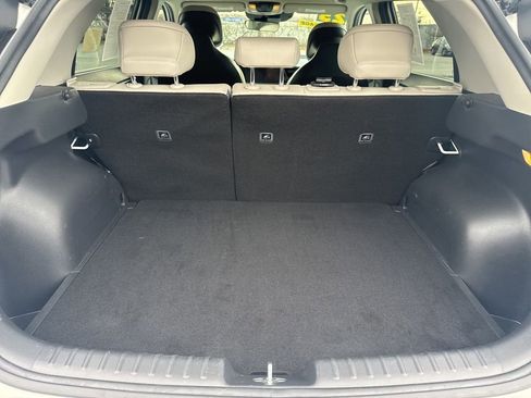 Used 2023 Kia Niro EX image 34