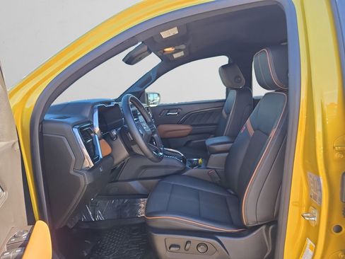 Used 2023 GMC Canyon AT4 w/ Canyon Safety Plus Package image 10