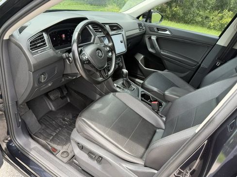 Used 2019 Volkswagen Tiguan SEL FWD image 11