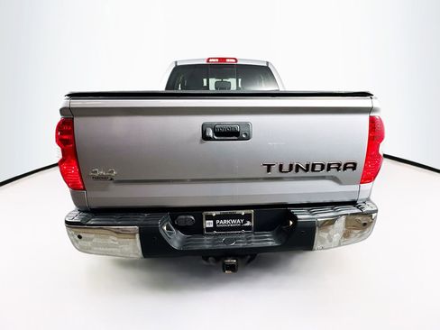 Used 2015 Toyota Tundra Limited w/ Limited Premium Package AWD/4WD image 6