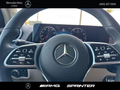 Certified 2022 Mercedes-Benz GLB 250 4MATIC image 27