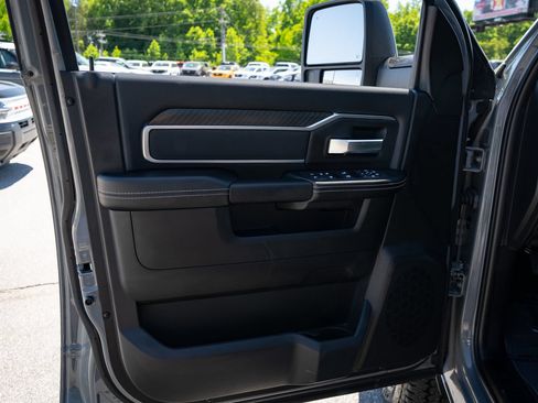 New 2026 RAM 2500 Big Horn AWD/4WD image 16
