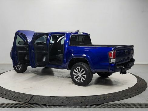Used 2022 Toyota Tacoma Limited RWD image 13