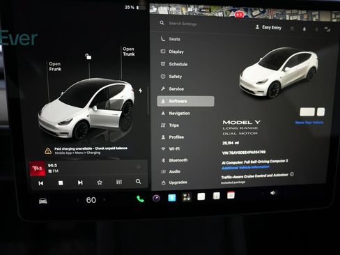 Used 2023 Tesla Model Y Long Range AWD/4WD image 7