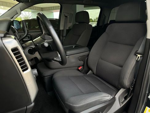 Used 2018 Chevrolet Silverado 1500 LT w/ LT Eassist Package image 13