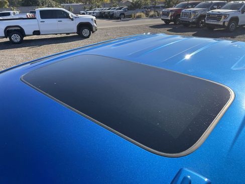 Used 2023 GMC Sierra 1500 AT4X image 19