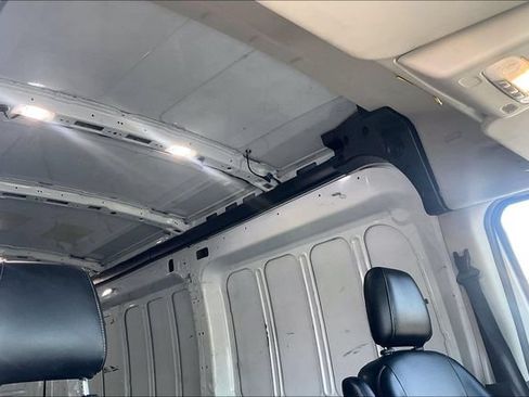 Used 2020 Ford Transit 250 Medium Roof AWD image 22