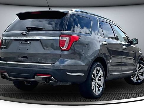 Used 2018 Ford Explorer Limited FWD image 6