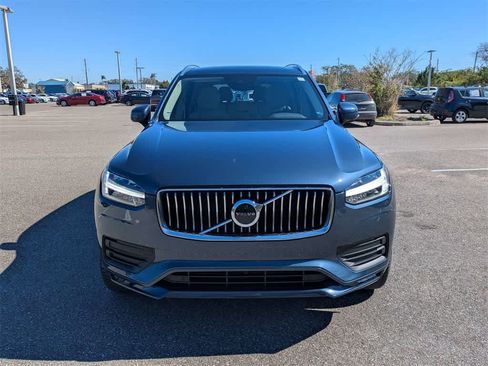 Used 2020 Volvo XC90 T6 Momentum w/ Protection Package Premier image 8
