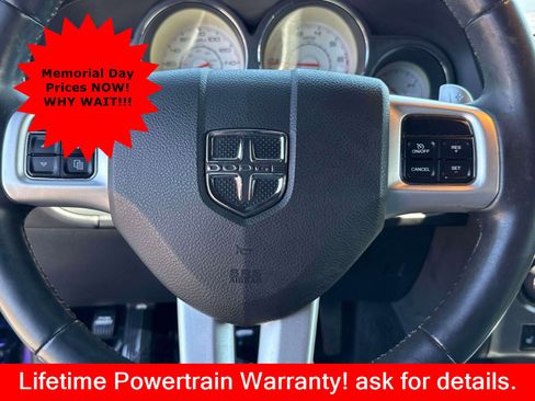 Used 2014 Dodge Challenger R/T RWD image 15