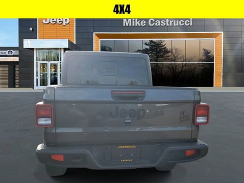 Used 2022 Jeep Gladiator Willys image 5