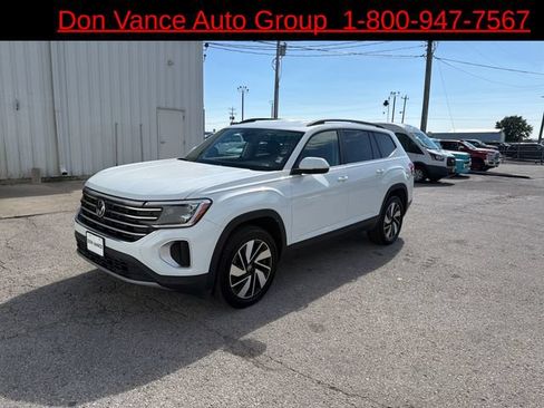 Used 2025 Volkswagen Atlas SE FWD image 1