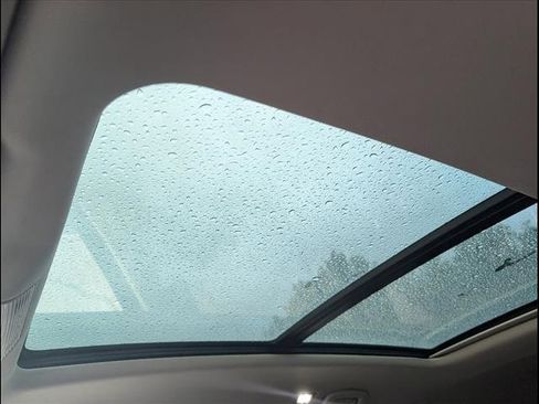 Used 2024 Volkswagen Atlas SEL Premium R-Line image 10