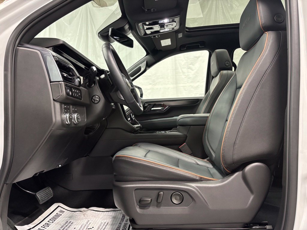 Used 2026 GMC Yukon XL AT4 AWD/4WD image 14