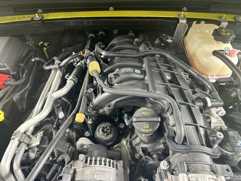 Used 2023 Jeep Gladiator Sport AWD/4WD image 27