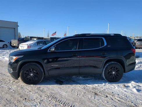 Used 2018 GMC Acadia SLT image 11