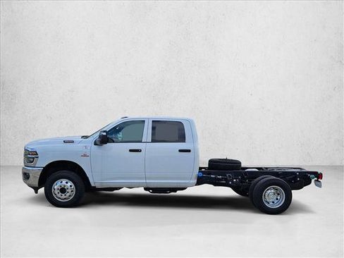 New 2025 RAM 3500 Tradesman w/ Chrome Appearance Group image 8