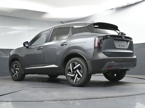 Used 2025 Nissan Kicks SV w/ SV Premium Package FWD image 26