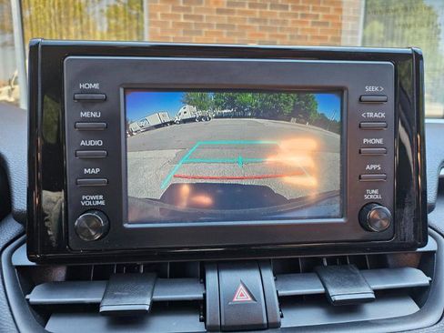 Used 2019 Toyota RAV4 LE AWD/4WD image 43