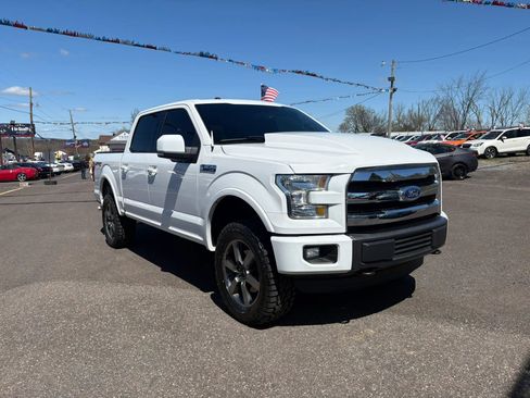 Used 2015 Ford F150 Lariat image 7