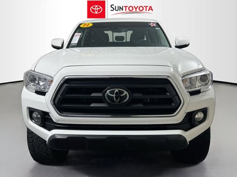 Used 2023 Toyota Tacoma SR5 w/ Technology Package image 10