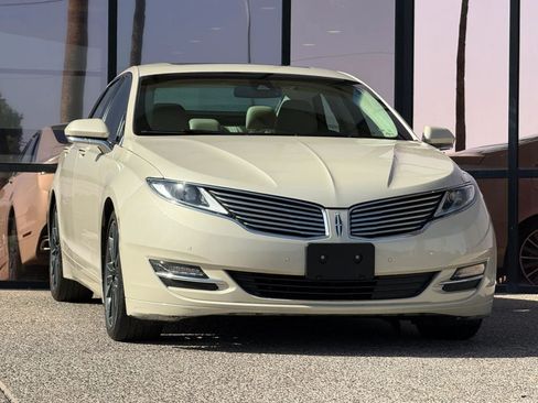 Used 2016 Lincoln MKZ Hybrid w/ Equipment Group 600A Reserve FWD image 18