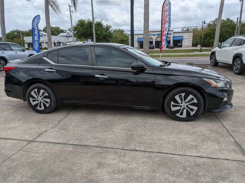 Used 2019 Nissan Altima 2.5 S image 3